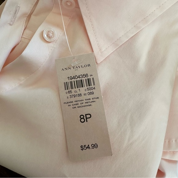 Ann Taylor Essential Shirt, Light Pink, Button-front Blouse, 8P - Picture 5 of 6